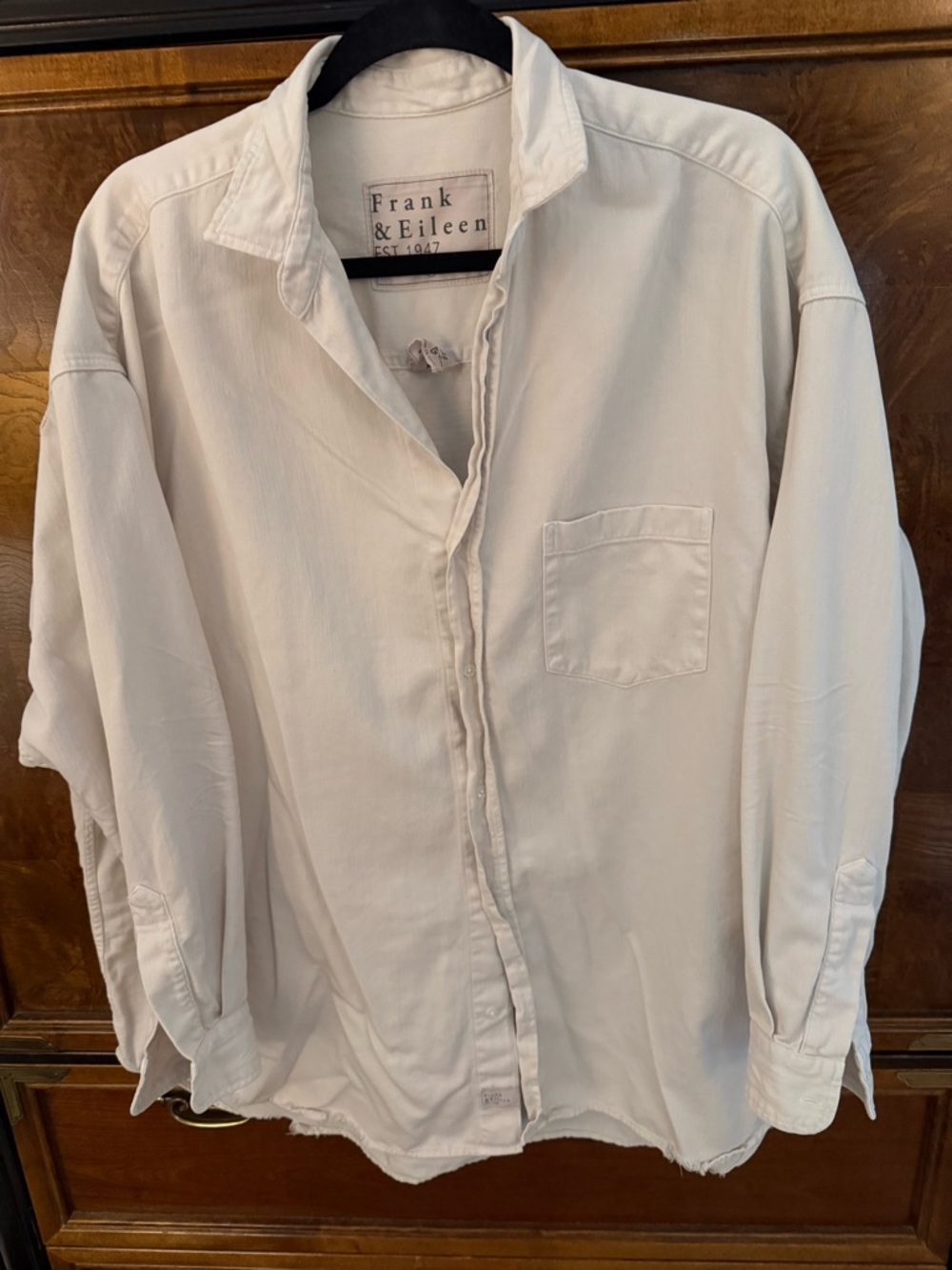 Frank & Eileen Shirley Famous Denim “Vintage White” Button Up Size M - Picture 2 of 4